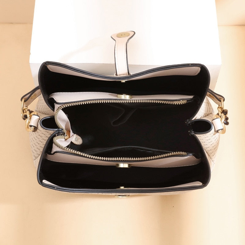 Bolsa Feminina em Couro - Trilhus