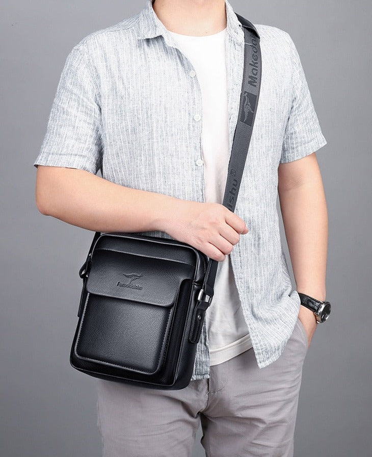 Bolsa Masculina lateral de Couro Forms